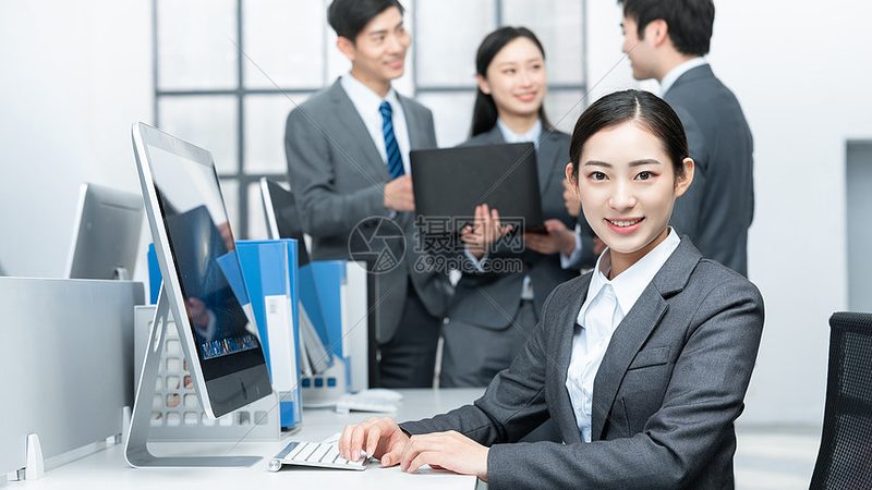 培训课程的质量很大程度上取决于师资力量。在选择培训课程时，应关注以下几点：